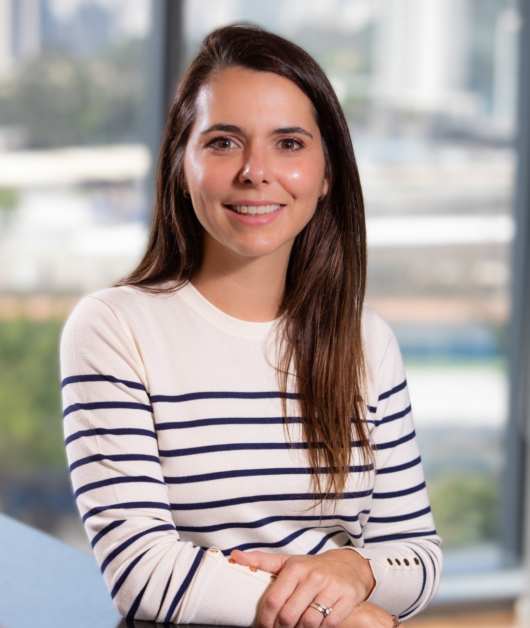 Foto de Carolina Abbott fundadora da CASA Home Management, especialista em gestão de imóveis para temporada no litoral norte de São Paulo